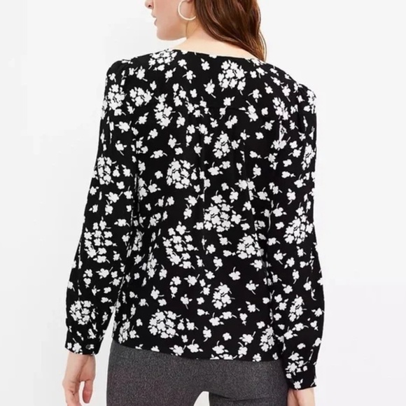 LOFT Floral V-Neck Button Blouse | Women’s XL | Black White Long Sleeve Top - Picture 2 of 10